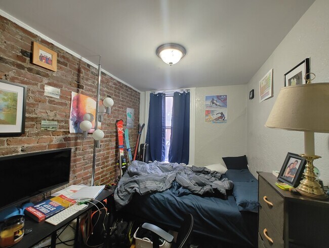 74 Revere St unit 1R, Boston, MA 02114 - photo 5