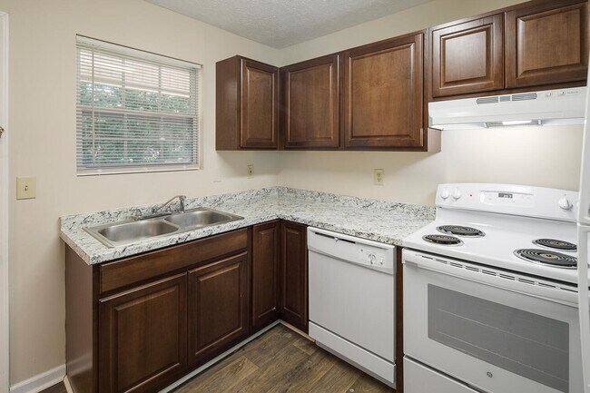 Cedar Chase Apartments, Cedartown, GA 30125 - photo 7