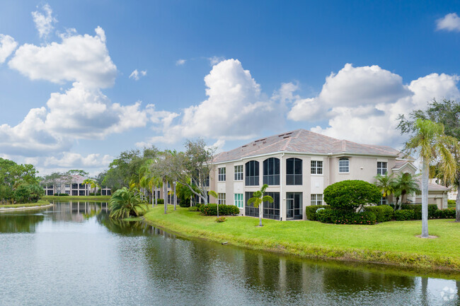 Palmer Ranch is home to many beautiful lakeside condominium townhomes.