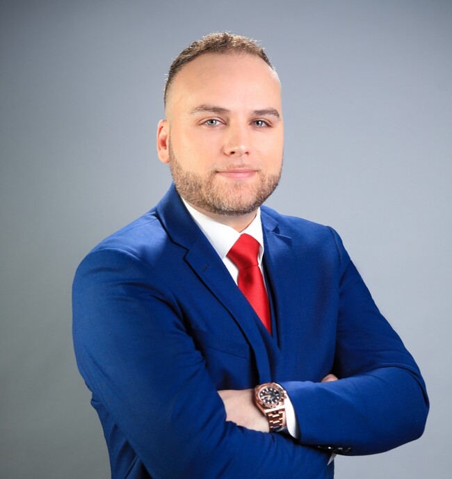 Agent Photo