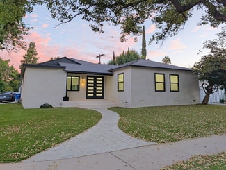 18700 Collins St, Tarzana, CA 91356