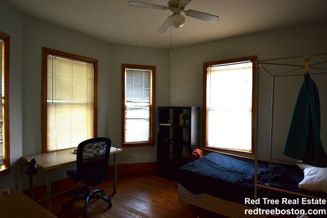 12 Bennett St unit 1, Brighton, MA 02135 - photo 6