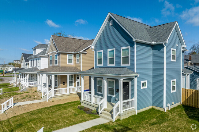 With their signature boxy shape and efficient use of space, American Foursquare homes are a Mount Vernon staple.