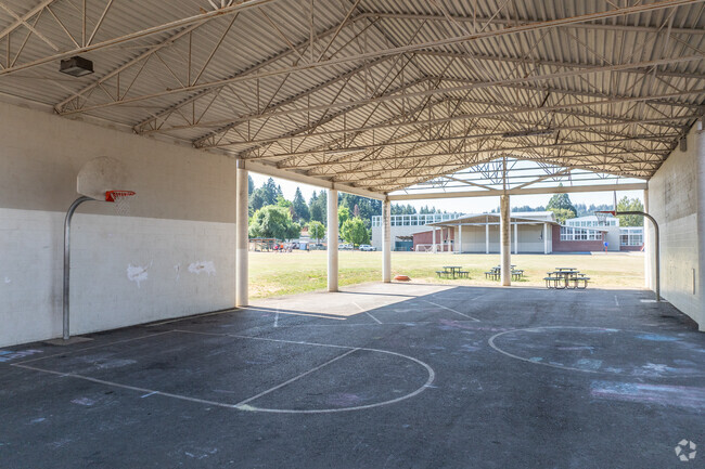 Estacada Middle School is a public middle school in Estacada OR.