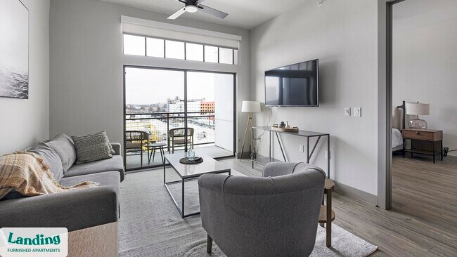 1215 Sawyer St unit 540, Houston, TX 77007 - photo 3