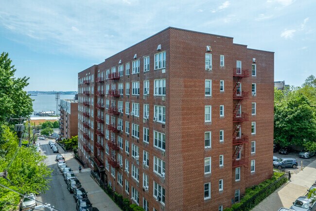 St. George offers everything from pre-war houses to newly built condos.