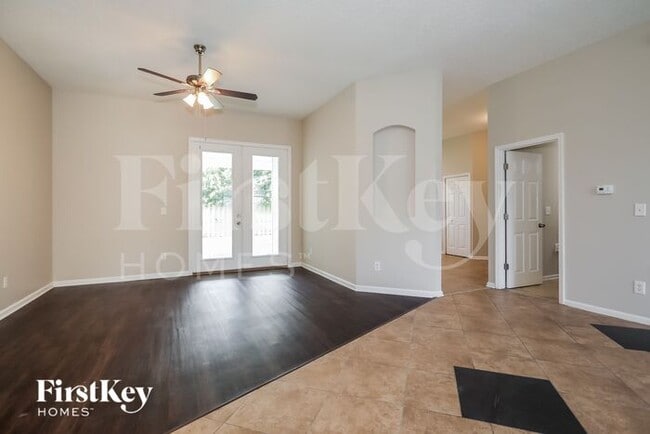 5510 Bristol Bay Ln N, Jacksonville, FL 32244 - photo 4