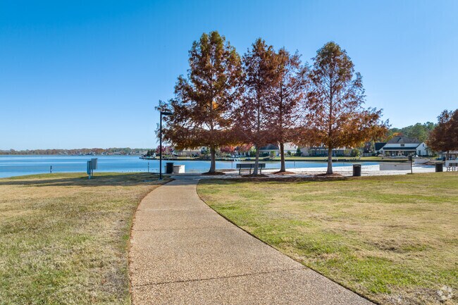 Reunion Park in Madison has a 3.1-mile out-and-back waterfront trail.