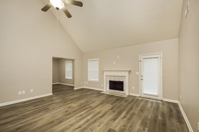 609 Honey Creek Rd, McDonough, GA 30252 - photo 4