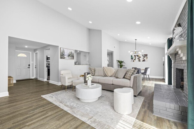 7335 Quail Ridge Dr unit ID1266300P, Charlotte, NC 28226 - photo 4