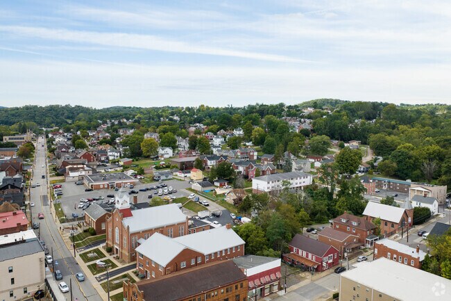 Downtown Canonsburg pairs small‑town charm with everyday convenience.