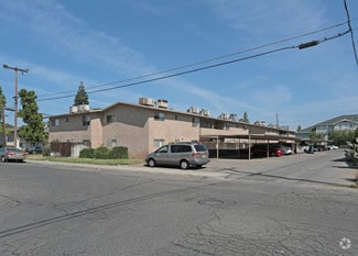 1215-1237 Minnewawa Ave, Clovis, CA 93612