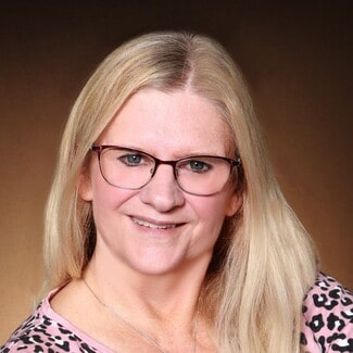 Debbie Knieper