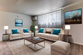 8100 Denwood Dr, Sterling Heights, MI 48312