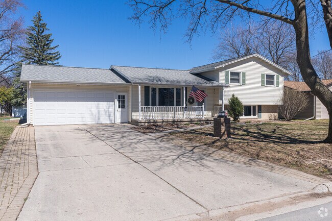 Split-level homes are common throughout Ashwaubenon.