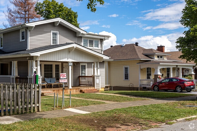 You'll find various architectural styles in Mountain Home.