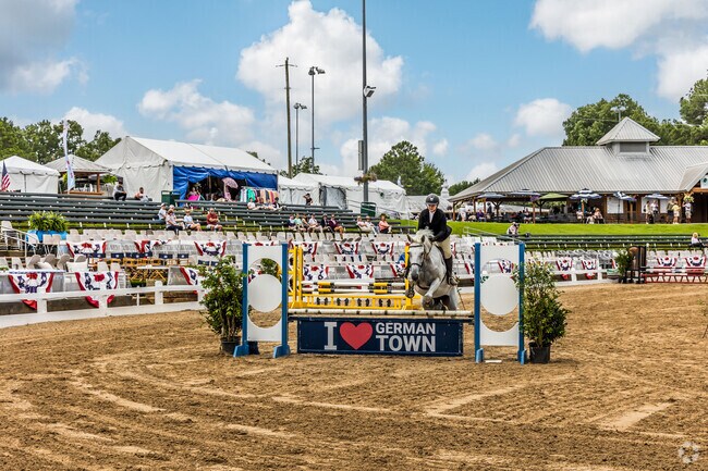 Germantown, which is located near Poplar Pines, offers many amenities, including dining, shopping, and events such as the Germantown Charity Horse Show.