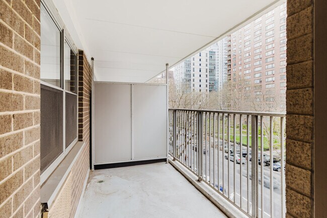 50 W 97th St unit FL3-ID2199, New York, NY 10025 - photo 5