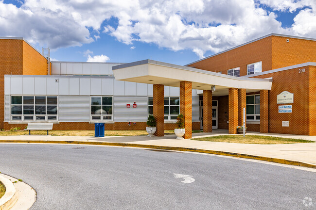 Lincoln Elementary School serves students K-5th grade.