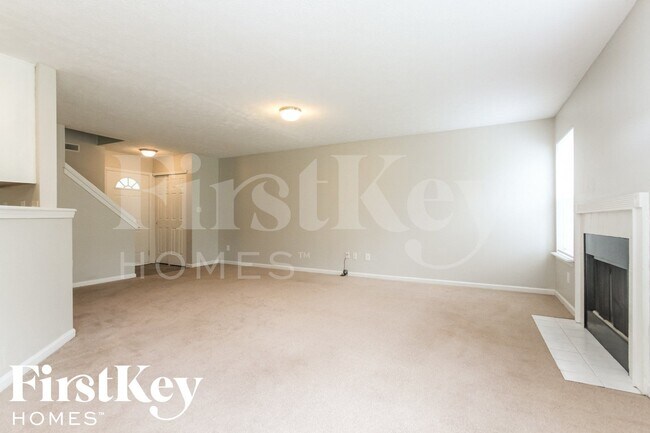 2711 Wortham Way, Indianapolis, IN 46268 - photo 5