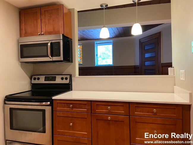 25 Bow St unit 17 - 35, Somerville, MA 02143 - photo 4