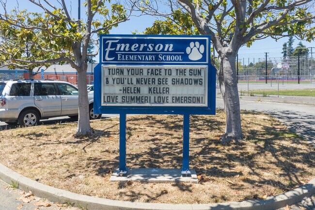 Emerson Elementary School in Oakland has about 350 kids and has 17 teachers.