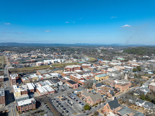 Rome, GA, is a delightful city nestled in the heart of northwestern Georgia, where there's something special for everyone to enjoy!