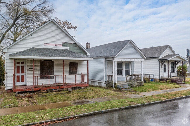 Walnut Park East has many abandoned houses as the area experiences economic difficulty.
