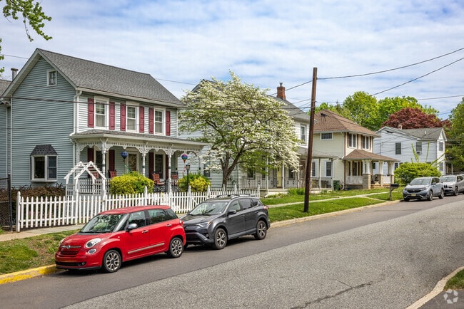 Bethlehem, NJ features a charming mix of traditional colonial and farmhouse-style homes that reflect the township’s long agricultural history.
