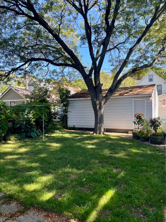 3374 S Indiana Ave Unit 3374A, Milwaukee, WI 53207