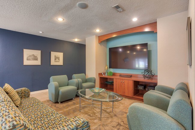 The District at Cape, Cape Girardeau, MO 63703 - photo 4