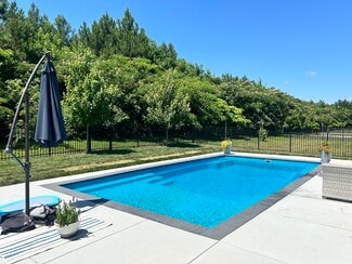 773 Big Bear Ln, Chesapeake, VA 23323