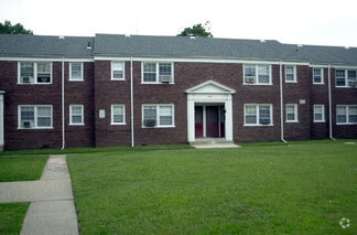 441-443 Maryland St, Orange, NJ 07050