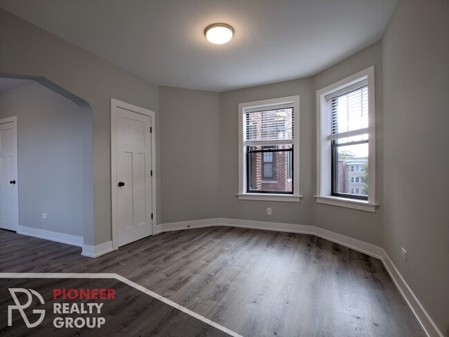 4409 N Wolcott Ave unit 4419-B2, Chicago, IL 60640 - photo 2