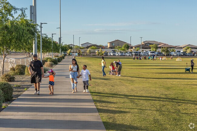 Residents have plenty of walking paths at Goodyear Recreation Campus Park.
