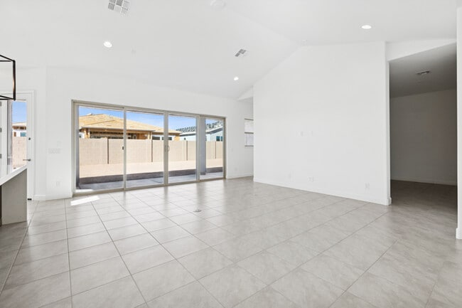 1110 W J Waltz Way, Apache Junction, AZ 85120 - photo 6