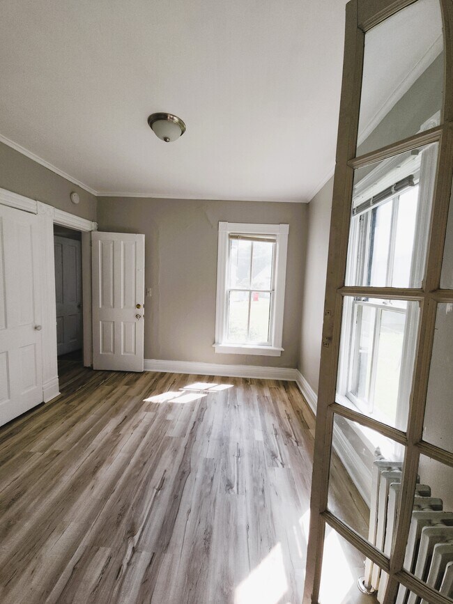 221 E 8th St unit 1, Winona, MN 55987 - photo 6