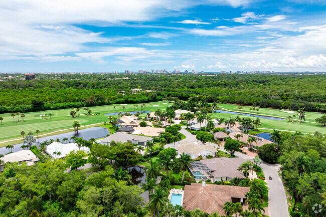 Bears Paw is located just minutes from downtown, parks, and the Naples Zoo.