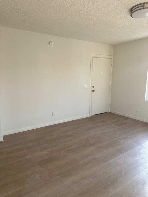 637 W 41st St unit 637 W. 41st Street, Los Angeles, CA 90037 - photo 3