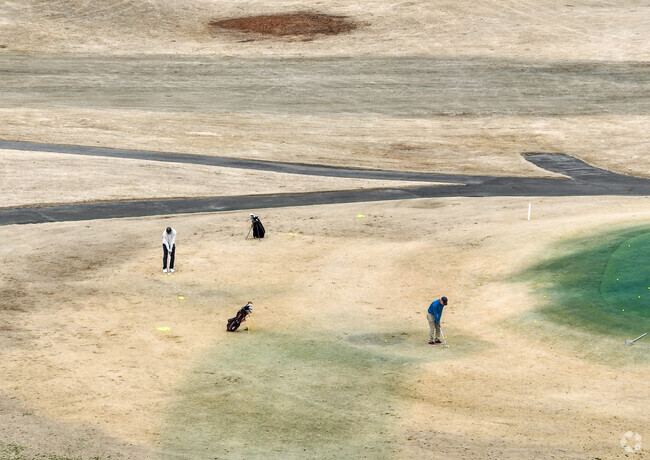 Newnan Country Club is a premier destination, conveniently situated just minutes north of Avery Park, making it an ideal choice for a relaxing retreat or social gathering.