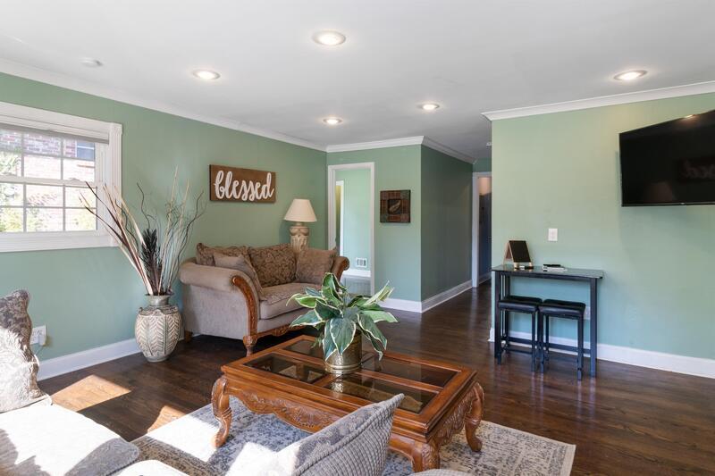 For Rent 2123 Briar Ridge Way SW Unit BEDROOM 2B Master, Atlanta, GA