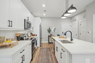 421 W Tremont Ave, Charlotte, NC 28203