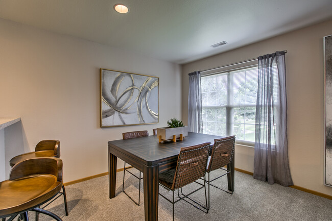 1A & 2A Dining Area