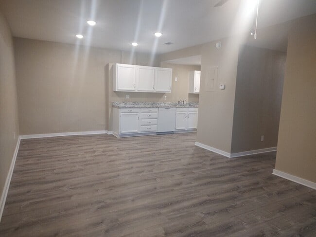 113 NW Main St, Ennis, TX 75119 - photo 2