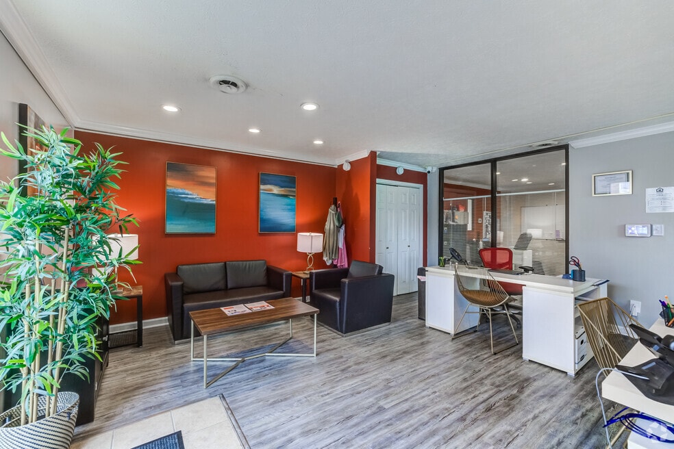 Matador North Apartments, Lexington, KY 40511 - photo 1