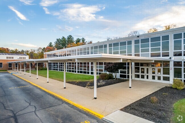 Belle Vernon Area Middle School has 348 students in grades 7-8.