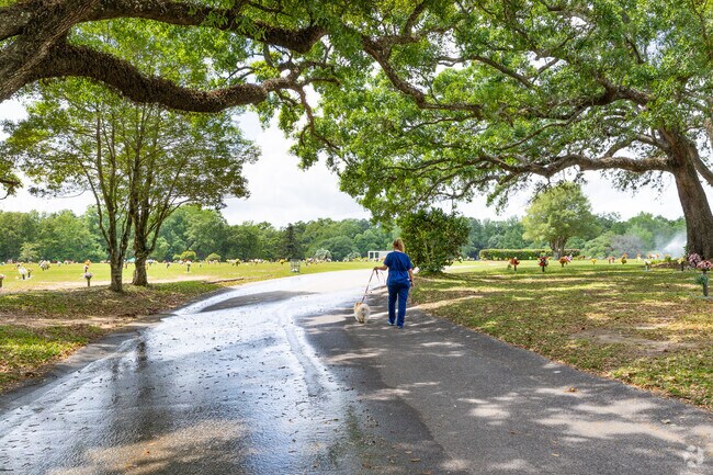 Nevius residents can take a stroll at Memorial Gardens.