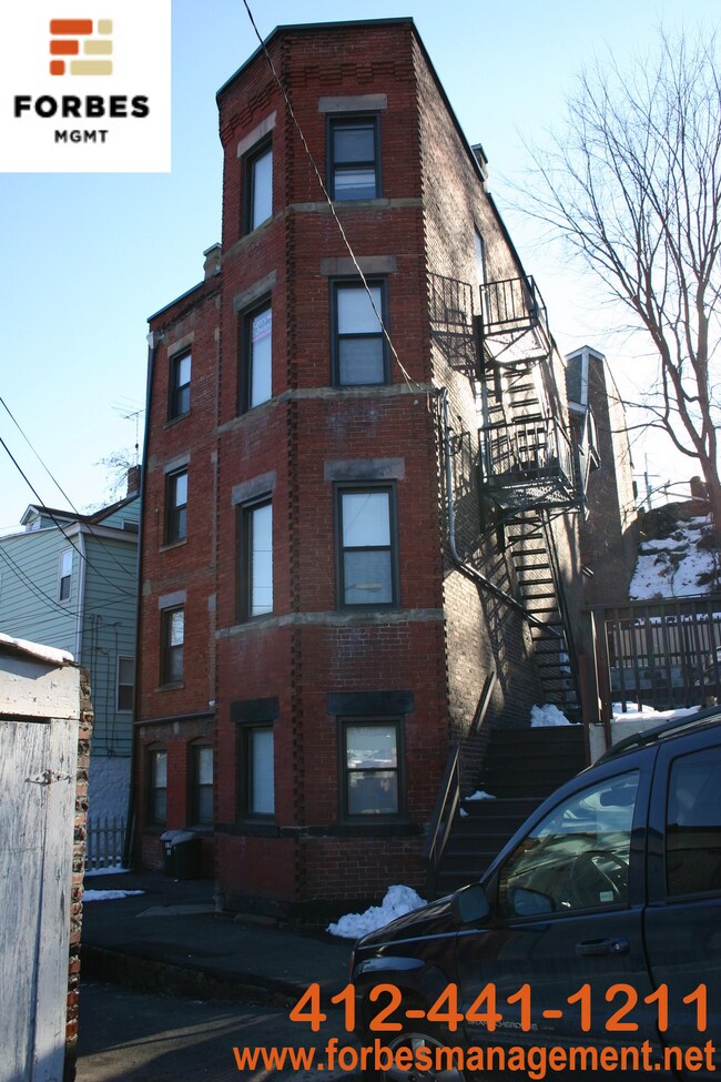 15 Boundary St Unit 1, Pittsburgh, PA 15213