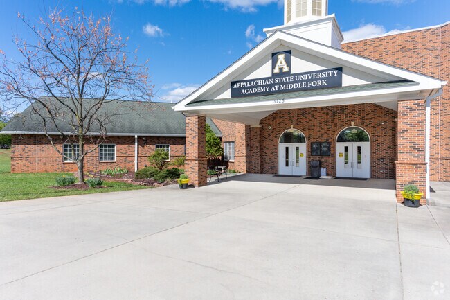 ASU Academy at Middle Fork has a student-teacher ratio of 17 to 1.