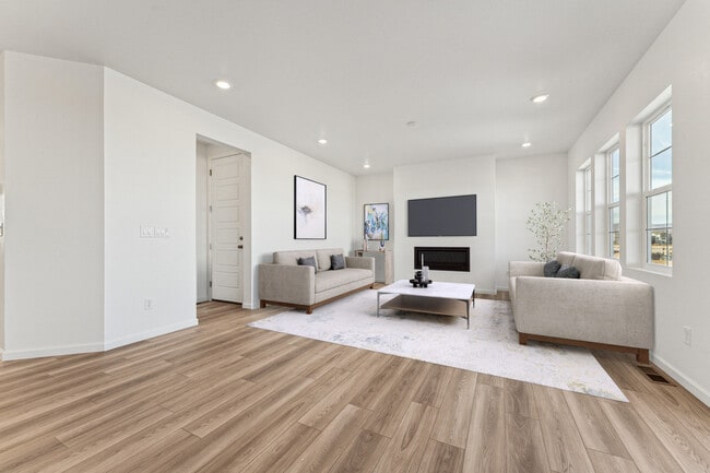 28445 E 4th Ave, Aurora, CO 80019 - photo 7